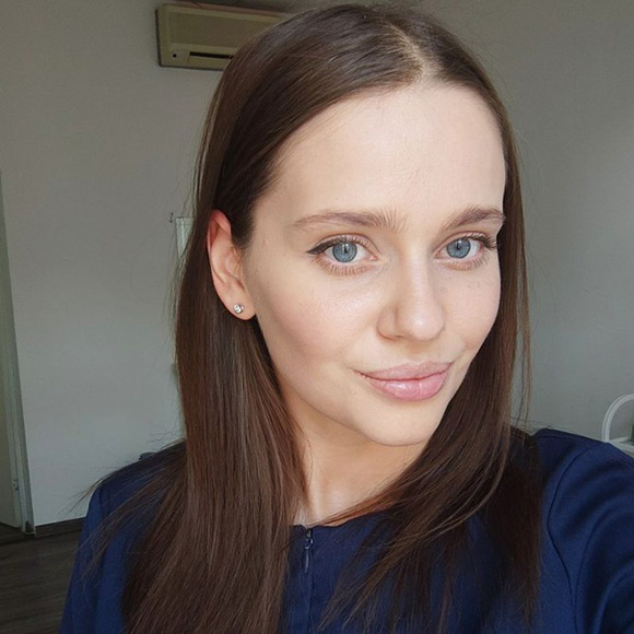 Я знаю слишком много о косметике: автор канала «Твой личный косметолог» Юлия Пярн – о любимых средствах и ежедневном уходе.