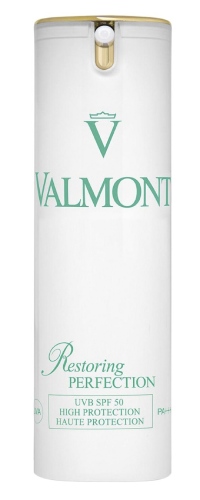 Солнцезащитные спреи для лица, которые можно использовать поверх макияжа.