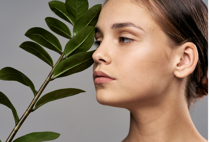 В каком возрасте можно (и нужно!) вести тинейджера к косметологу и с чего начать уход.