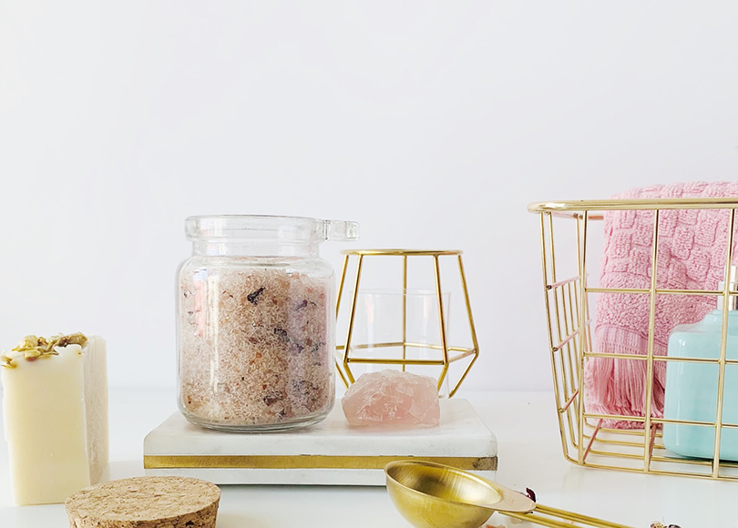 Бьютихак дня: домашний скраб для головы, который вам нужен .