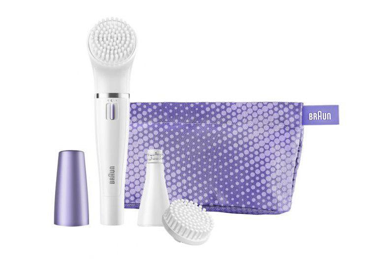 От гаджетов для очищения лица до шампуня с кокосовым соком: 10 средств, без которых не обходится Джессика Альба.