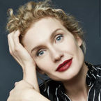 Топ-6 процедур, которые делают у косметолога все модели.