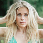 Елена Султанова